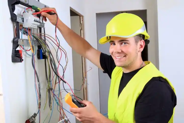 elektricien Ophemert